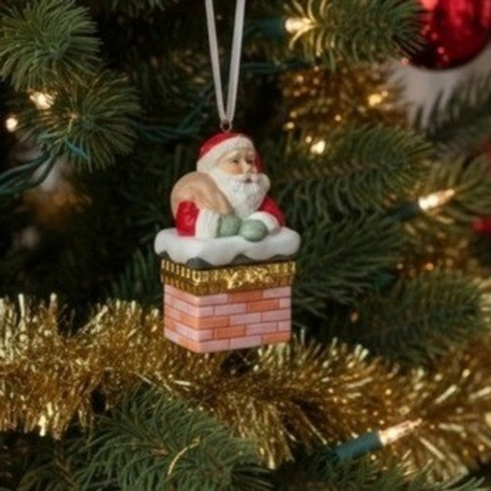 Hallmark 2001 Keepsake Ornament Santa's Sweet Surprise Porcelain Hinged Box